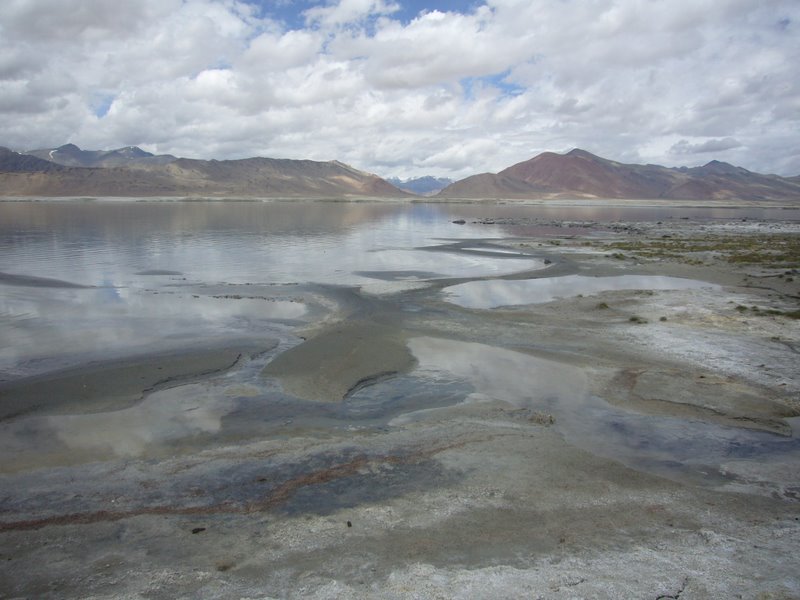 Tso-kar - the salt lake.